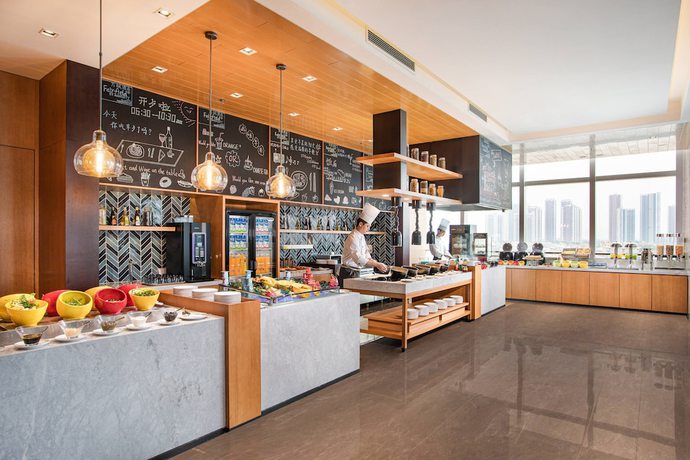 Imagen del bar/restaurante del Hotel Fairfield By Marriott Foshan Nanhai. Foto 2