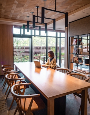 Imagen de los interiores del Hotel Fairfield By Marriott Gifu Seiryu Satoyama Park. Foto 18