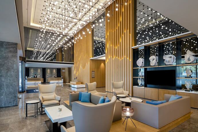 Imagen de los interiores del Hotel Fairfield By Marriott Guiyang Guanshanhu. Foto 16