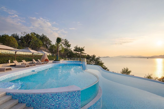 Imagen de la piscina del Hotel Fairfield By Marriott Hangzhou Qiandao Lake. Foto 20
