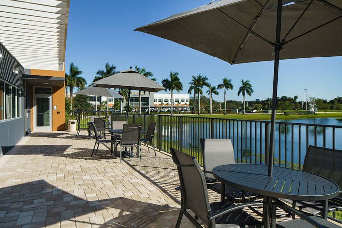 Imagen de la habitación del Hotel Fairfield By Marriott Inn And Suites Deerfield Beach Boca Raton. Foto 12