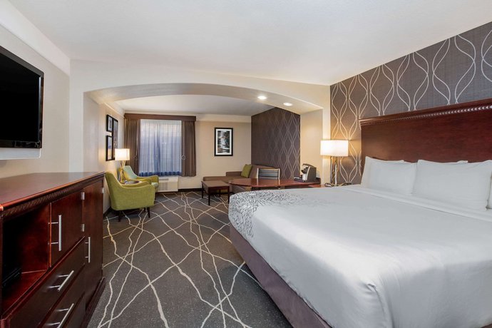 Imagen de la habitación del Hotel Fairfield By Marriott Inn And Suites Fresno River Park. Foto 3