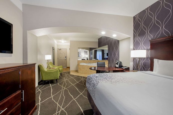 Imagen de la habitación del Hotel Fairfield By Marriott Inn And Suites Fresno River Park. Foto 7