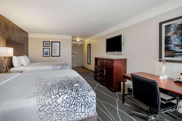 Imagen de la habitación del Hotel Fairfield By Marriott Inn And Suites Fresno River Park. Foto 16