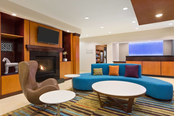 Imagen de los interiores del Hotel Fairfield By Marriott Inn and Suites Houston North/cypress Station. Foto 14