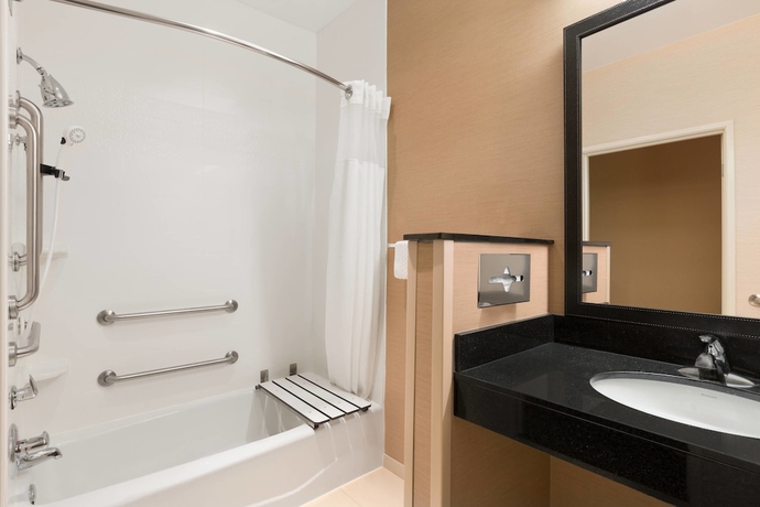 Imagen de la habitación del Hotel Fairfield By Marriott Inn and Suites Houston North/cypress Station. Foto 13