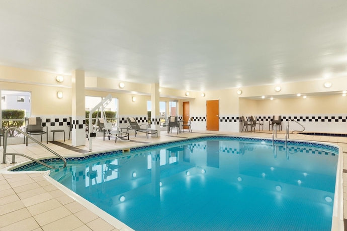 Imagen de la piscina del Hotel Fairfield By Marriott Inn and Suites Houston North/cypress Station. Foto 19