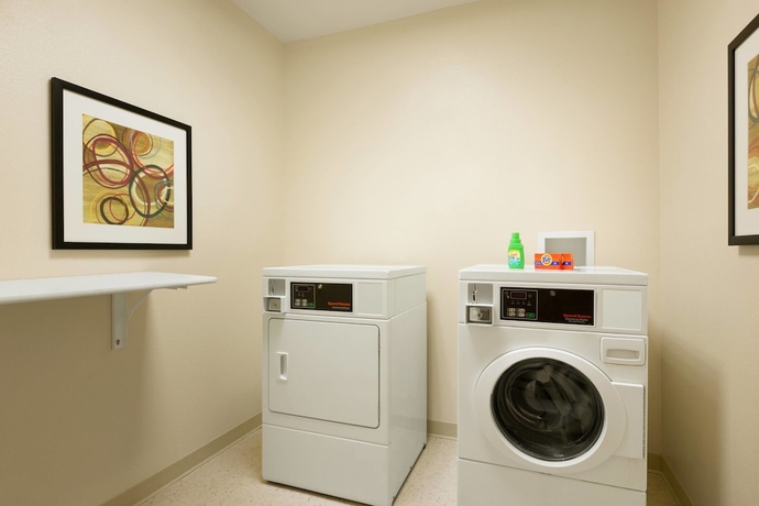 Imagen de los interiores del Hotel Fairfield By Marriott Inn and Suites Houston North/cypress Station. Foto 18