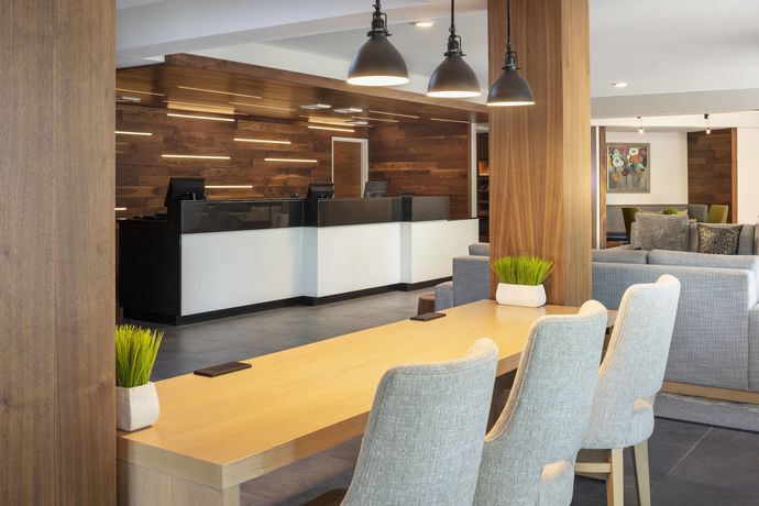 Imagen de los interiores del Hotel Fairfield By Marriott Inn and Suites Providence Airport Warwick. Foto 14