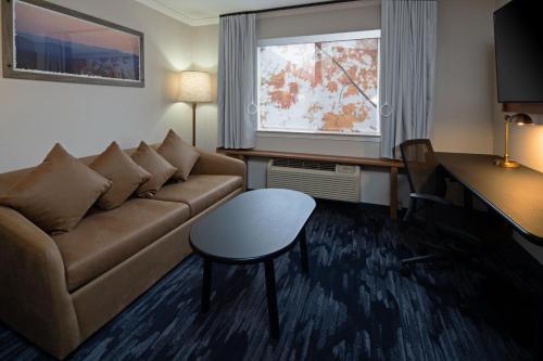 Imagen de la habitación del Hotel Fairfield By Marriott Inn and Suites Seattle Sea-tac Airport. Foto 14