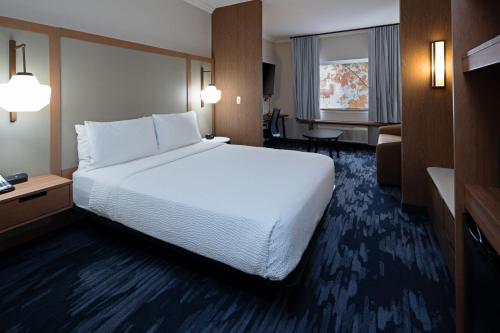 Imagen de la habitación del Hotel Fairfield By Marriott Inn and Suites Seattle Sea-tac Airport. Foto 18