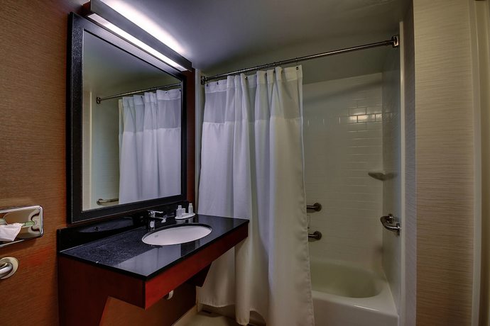 Imagen de la habitación del Hotel Fairfield By Marriott Inn and Suites Wallingford New Haven. Foto 12