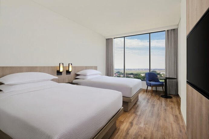 Imagen de la habitación del Hotel Fairfield By Marriott Jakarta Soekarno-hatta Airport. Foto 17