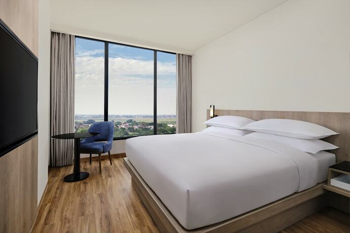 Imagen de la habitación del Hotel Fairfield By Marriott Jakarta Soekarno-hatta Airport. Foto 18