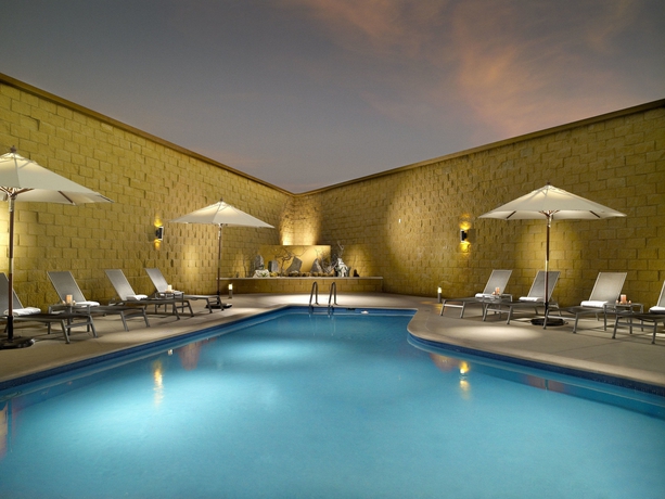 Imagen de la piscina del Hotel Fairfield By Marriott Los Cabos. Foto 12