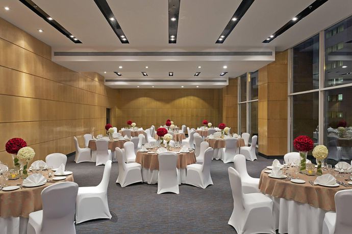 Imagen de los interiores del Hotel Fairfield By Marriott Lucknow. Foto 11