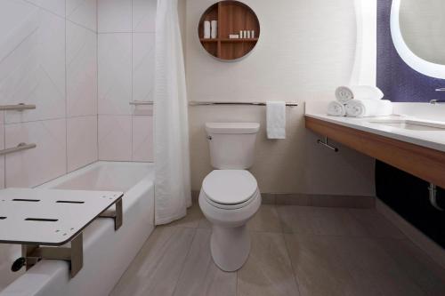 Imagen general del Hotel Fairfield By Marriott Montreal Downtown. Foto 6