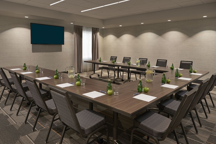 Imagen de los interiores del Hotel Fairfield By Marriott Niagara Falls, Canada. Foto 16