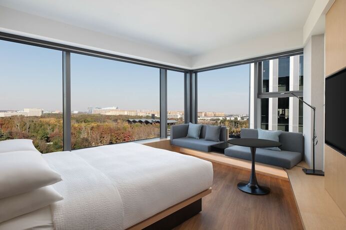 Imagen de la habitación del Hotel Fairfield By Marriott Shanghai Lingang Special Area. Foto 16