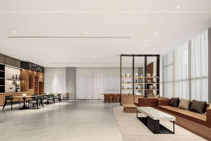 Imagen de los interiores del Hotel Fairfield By Marriott Yinchuan Xingqing. Foto 10
