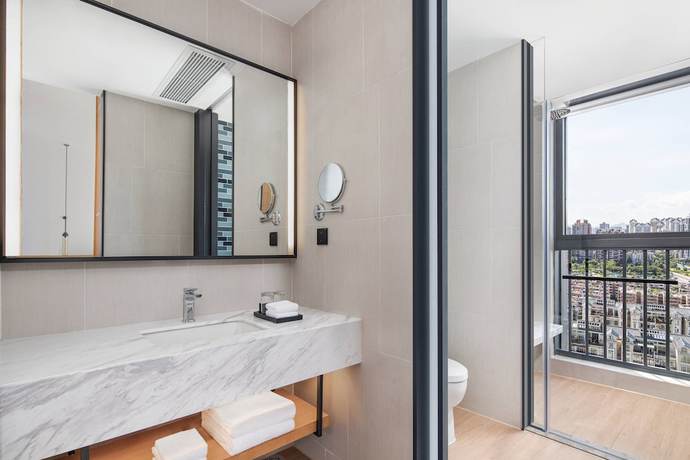 Imagen de la habitación del Hotel Fairfield By Marriott Zhuhai Xiangzhou. Foto 12