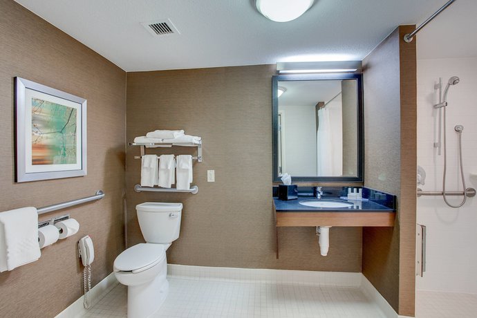 Imagen de la habitación del Hotel Fairfield Inn Amesbury. Foto 6
