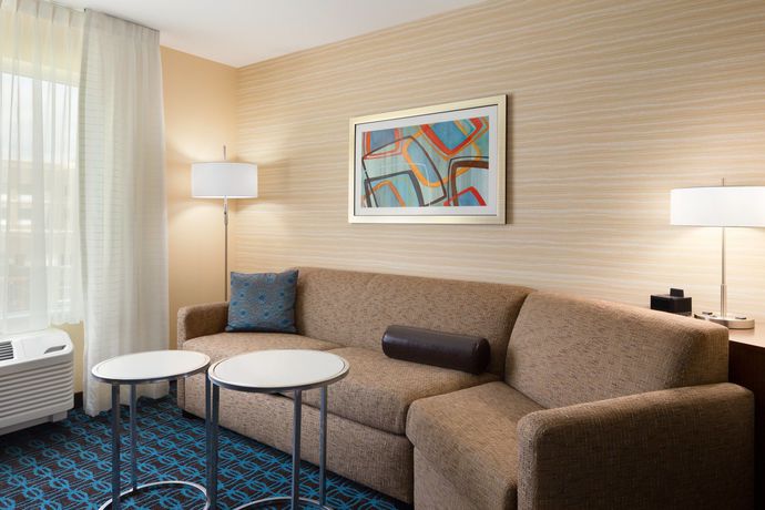 Imagen de los interiores del Hotel Fairfield Inn And Suites Akron Fairlawn. Foto 11
