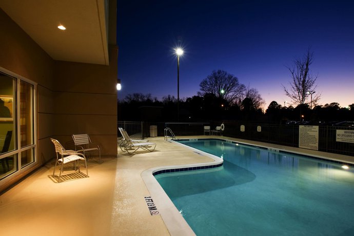 Imagen de los exteriores del Hotel Fairfield Inn And Suites By Marriott Albany. Foto 9