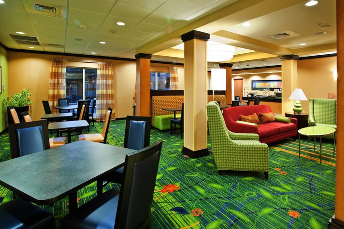 Imagen de los interiores del Hotel Fairfield Inn And Suites By Marriott Albany. Foto 14