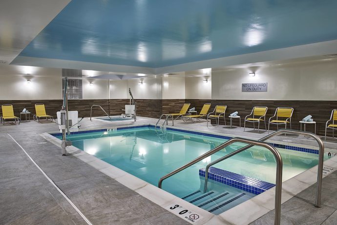 Imagen general del Hotel Fairfield Inn And Suites By Marriott Alexandria, Alexandria. Foto 2