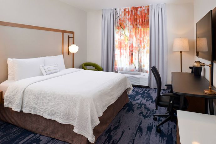 Imagen de la habitación del Hotel Fairfield Inn And Suites By Marriott Arlington Six Flags. Foto 4
