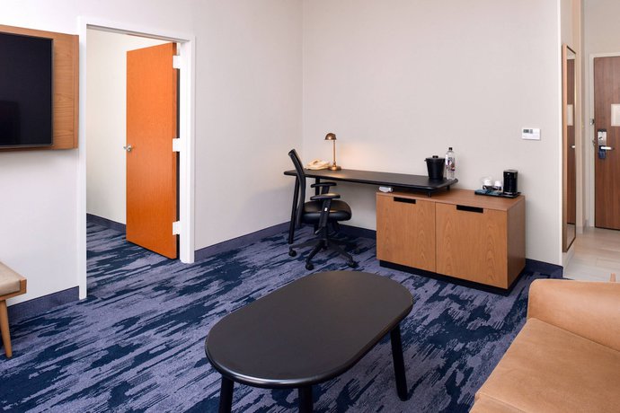 Imagen de la habitación del Hotel Fairfield Inn And Suites By Marriott Arlington Six Flags. Foto 6