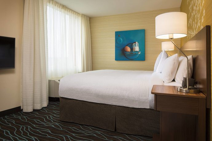 Imagen de la habitación del Hotel Fairfield Inn And Suites By Marriott Calgary Downtown. Foto 6