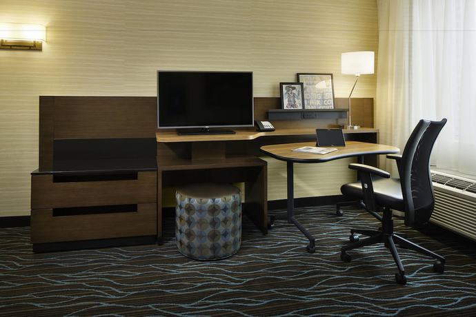 Imagen de la habitación del Hotel Fairfield Inn And Suites By Marriott Calgary Downtown. Foto 9