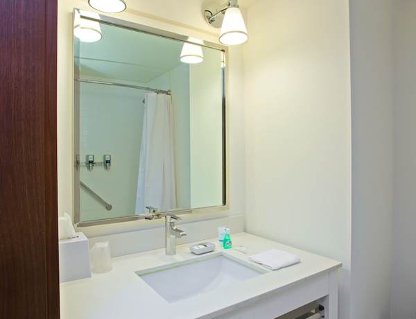 Imagen de la habitación del Hotel Fairfield Inn And Suites By Marriott Chattanooga. Foto 10