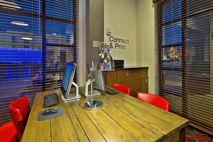 Imagen de los interiores del Hotel Fairfield Inn And Suites By Marriott Chattanooga. Foto 16