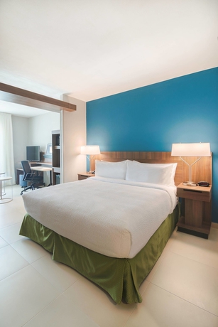 Imagen de la habitación del Hotel Fairfield Inn And Suites By Marriott Coatzacoalcos. Foto 6