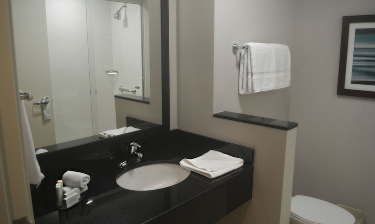 Imagen de la habitación del Hotel Fairfield Inn And Suites By Marriott Coatzacoalcos. Foto 12