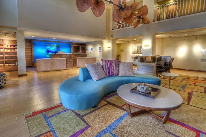 Imagen de los interiores del Hotel Fairfield Inn And Suites By Marriott Destin. Foto 18