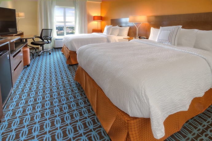 Imagen de la habitación del Hotel Fairfield Inn And Suites By Marriott Destin. Foto 14