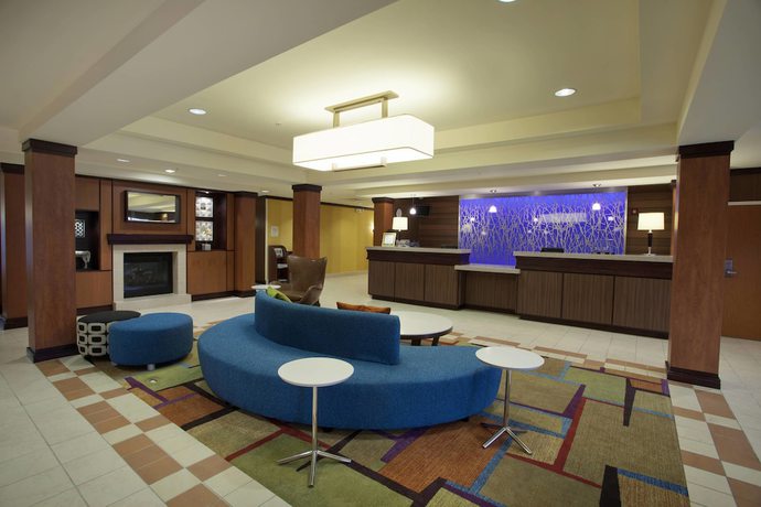 Imagen de los interiores del Hotel Fairfield Inn And Suites By Marriott Detroit Metro Airport Romulus. Foto 13
