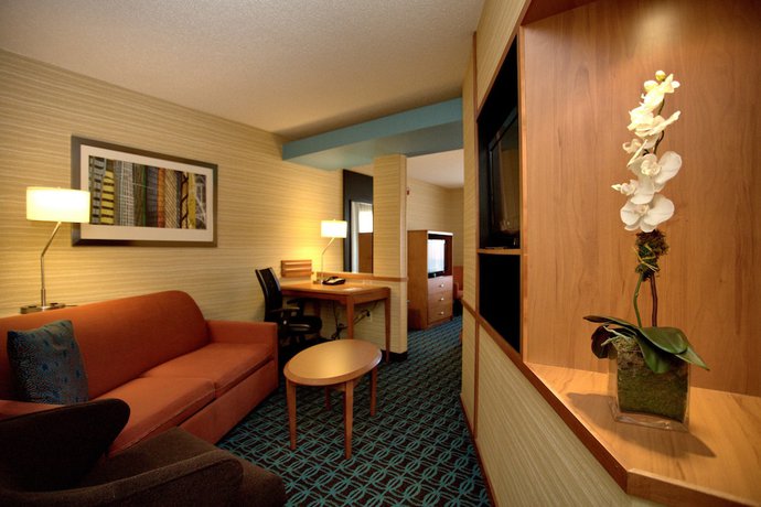 Imagen de la habitación del Hotel Fairfield Inn And Suites By Marriott Edison-south Plainfield. Foto 8