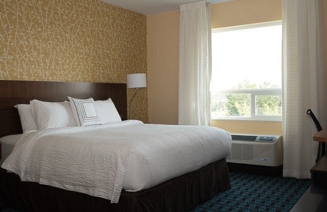Imagen de la habitación del Hotel Fairfield Inn And Suites By Marriott Edmonton Nort. Foto 6