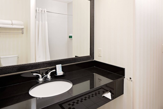 Imagen de la habitación del Hotel Fairfield Inn And Suites By Marriott El Paso. Foto 3