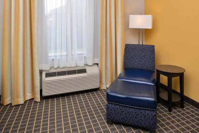 Imagen de la habitación del Hotel Fairfield Inn And Suites By Marriott Fort Walton Beach Hurlburt Area. Foto 8