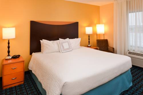 Imagen de la habitación del Hotel Fairfield Inn And Suites By Marriott Fort Wayne. Foto 3