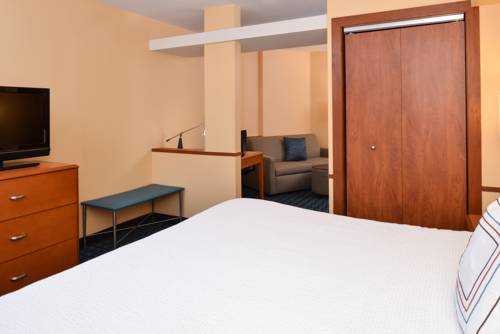 Imagen de la habitación del Hotel Fairfield Inn And Suites By Marriott Fort Wayne. Foto 9