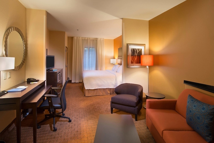 Imagen de la habitación del Hotel Fairfield Inn And Suites By Marriott Gainesville. Foto 5