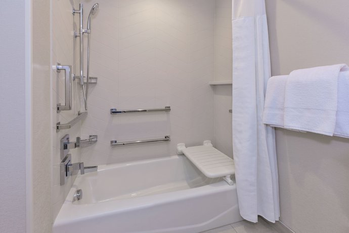 Imagen de la habitación del Hotel Fairfield Inn And Suites By Marriott Grand Rapids North. Foto 13
