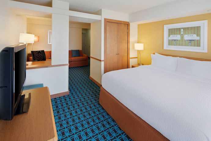 Imagen de la habitación del Hotel Fairfield Inn And Suites By Marriott Indianapolis Airport. Foto 8